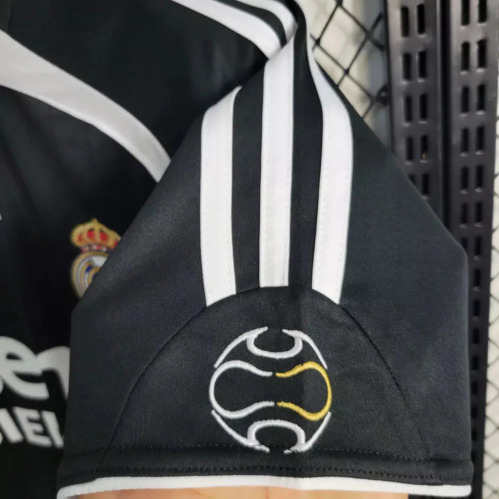 06/07 Real Madrid Retro Away Jersey